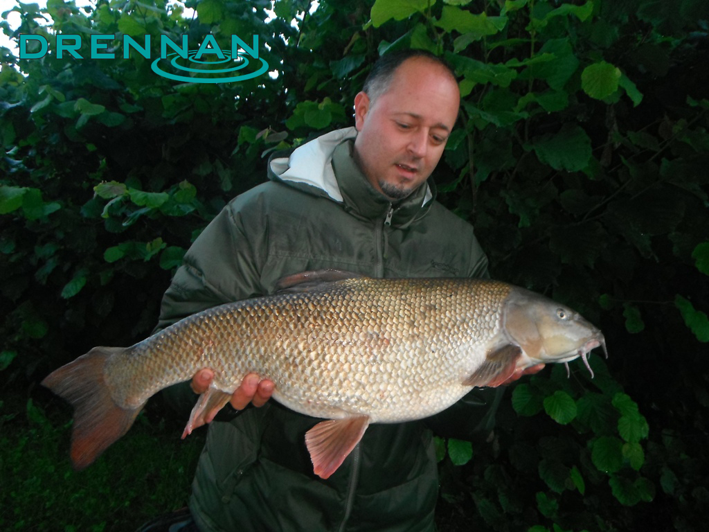 Andrew Poole with his 16lb 7oz Lea Barbel