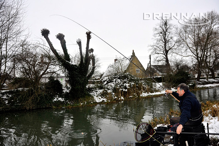 Angling Times Tackle Editor Mark Sawyer putting the Drennan Matchpro Ultralight 15ft through its paces on the snowy River Welland in Lincolnshire last month. 