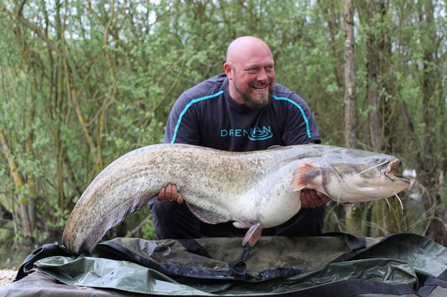 Drennan's Jack Griffiths tames 102lb catfish on Drennan Waggler, float and  worm!